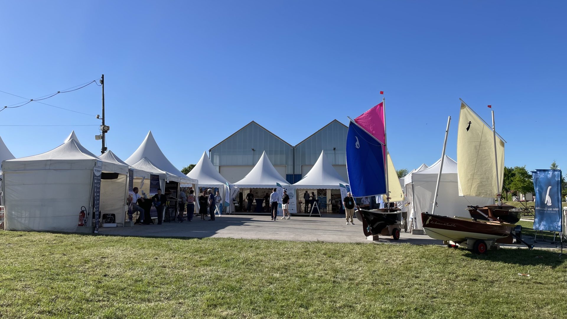 stands du salon fluvial de saint jean de lose
