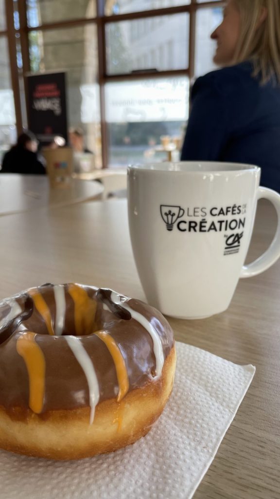 tasse et donut