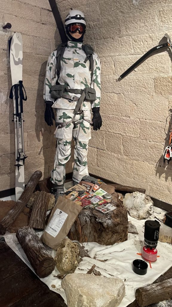 exemple d'équipement d'un chasseur alpin dans le musée du régiment du train